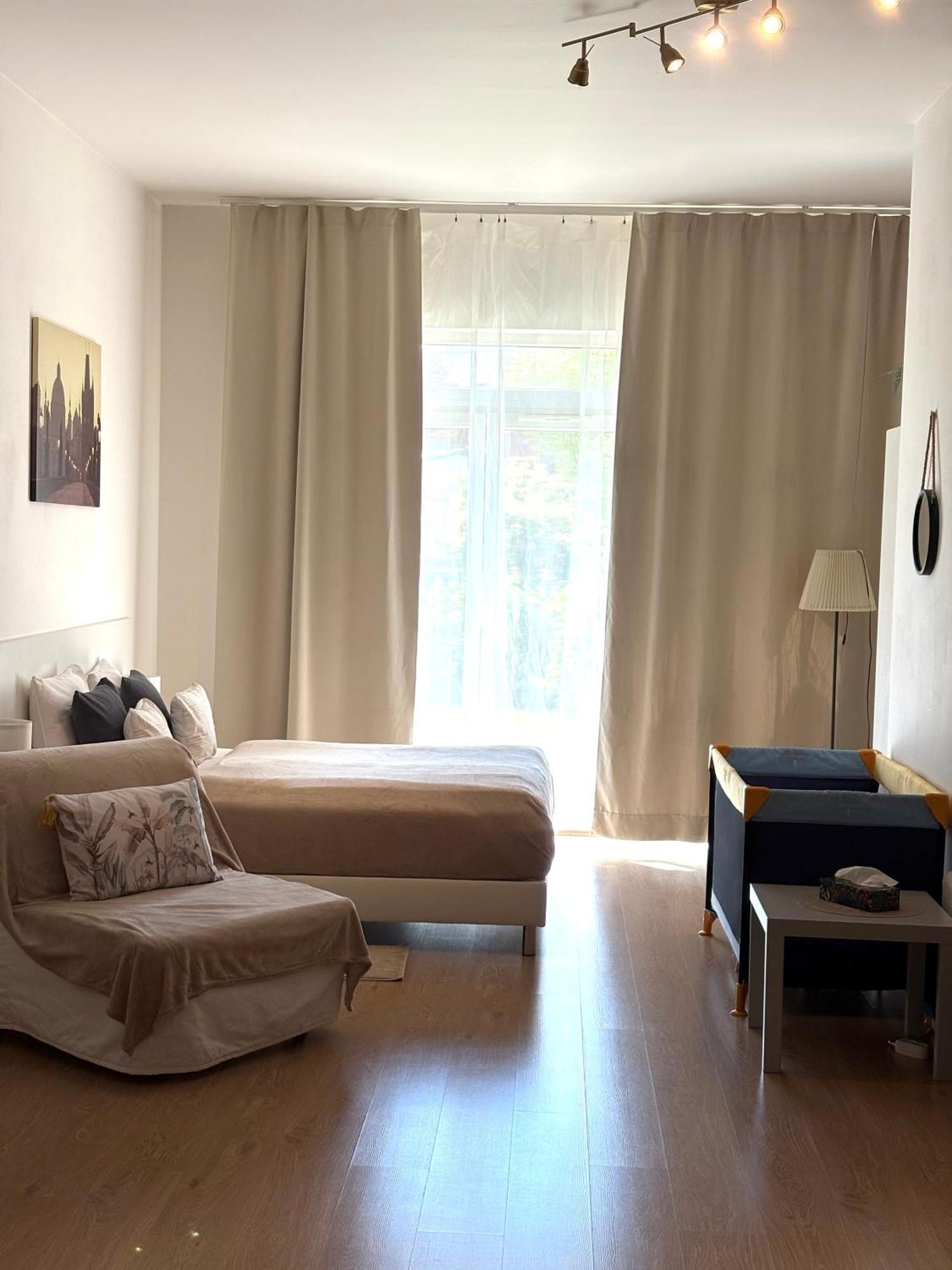 Maria Apartments - Free Parking Прага Екстериор снимка